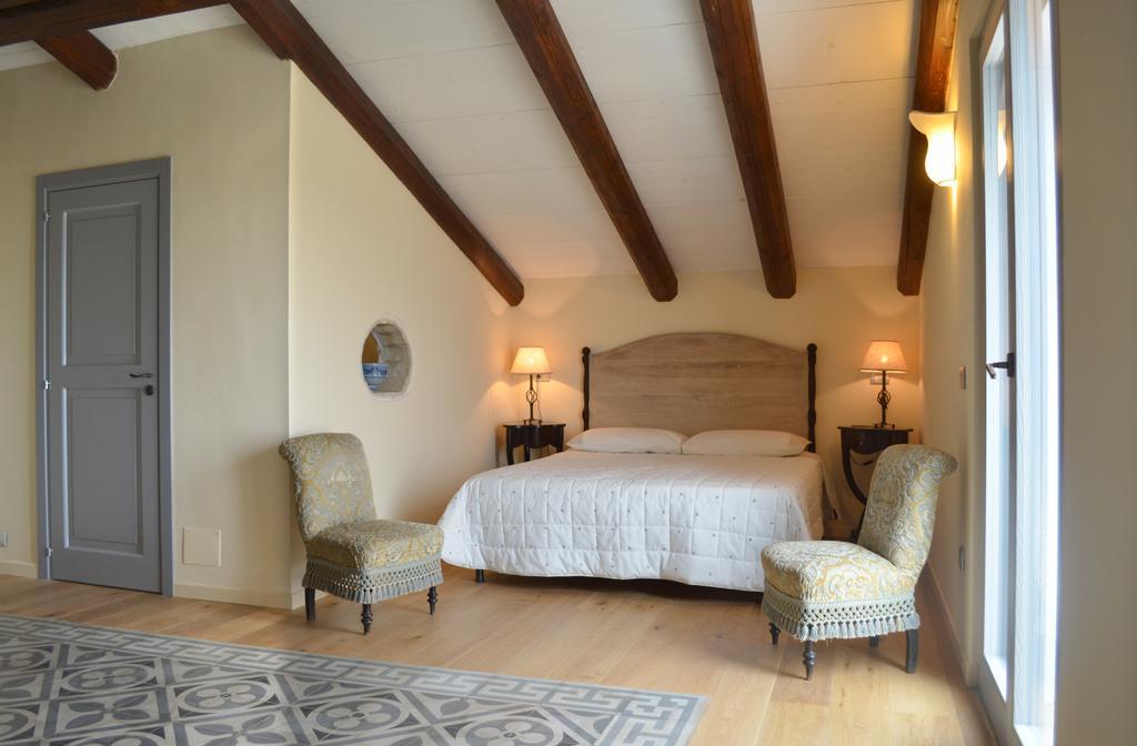Masseria Celentano Relais & Bauernhof *