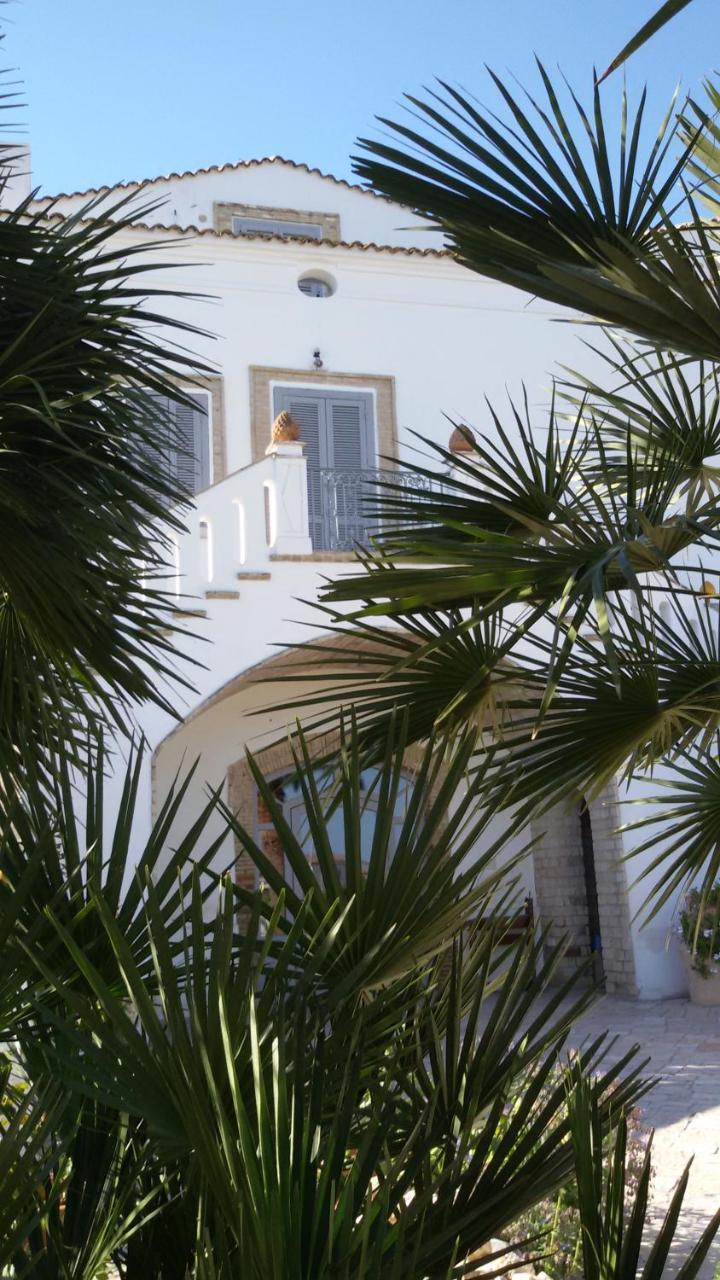 Masseria Celentano Relais & *